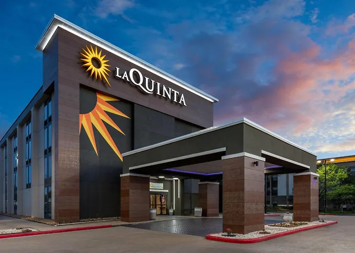 La Quinta By Wyndham Houston Stafford Sugarland