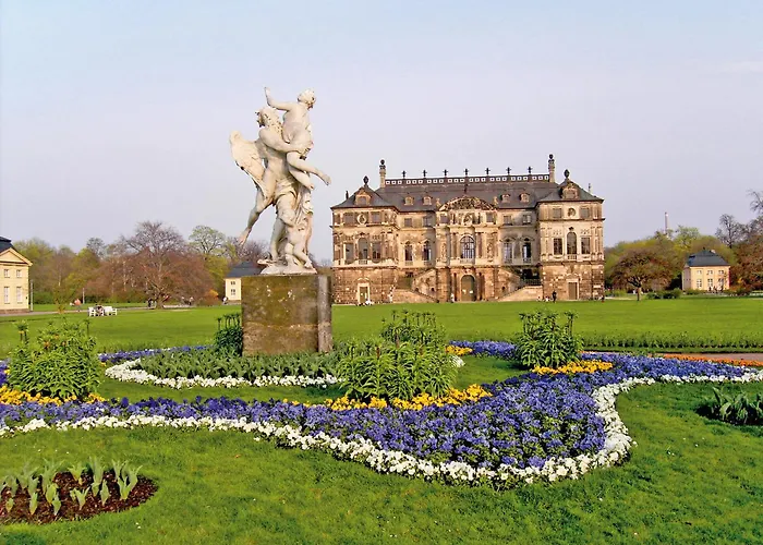 Relais & Chateaux Buelow Palais