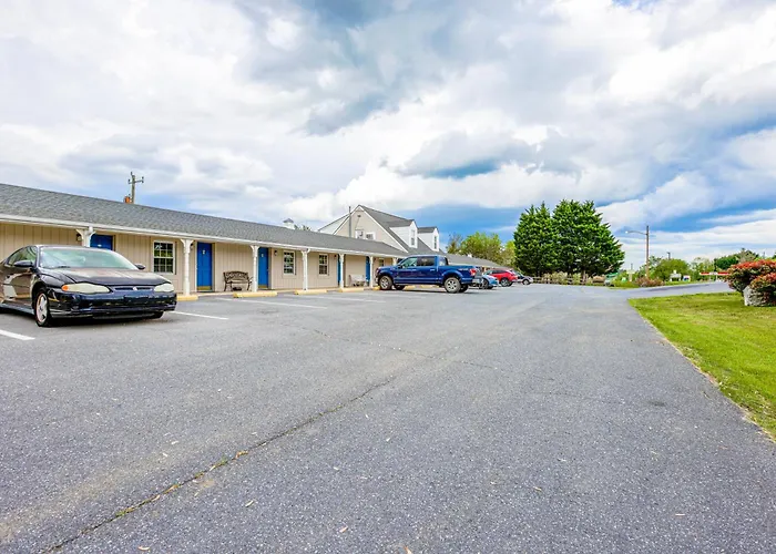 Relax Inn By Oyo Natural Bridge I-81