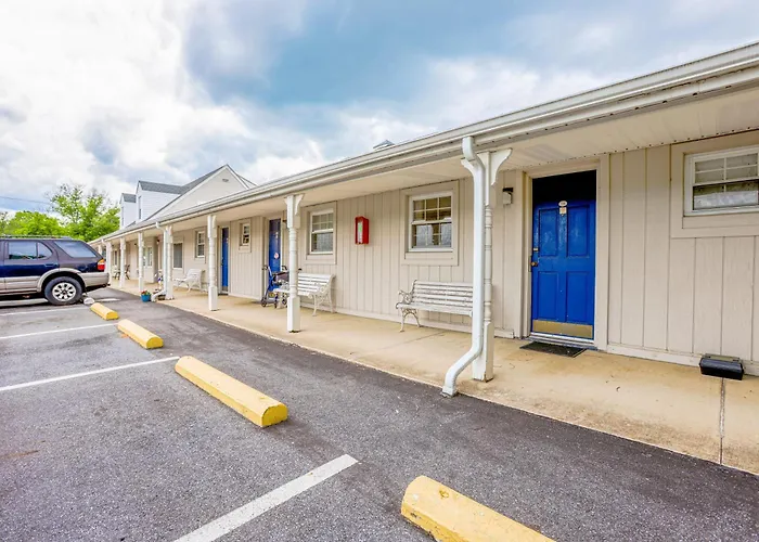 Relax Inn By Oyo Natural Bridge I-81