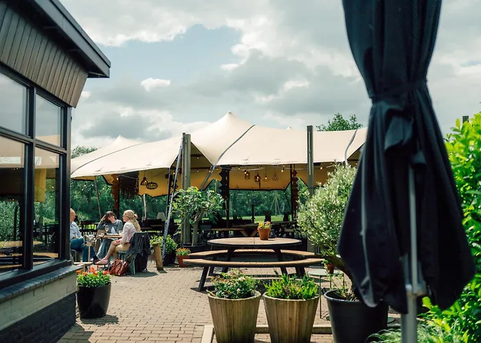 LUDIEK eten en slapen
