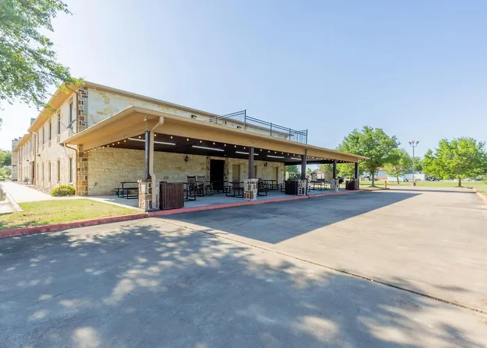 Hotel Texas Hallettsville