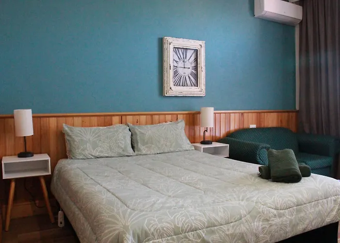 Moe Motor Inn - After Hours Check Inn Available