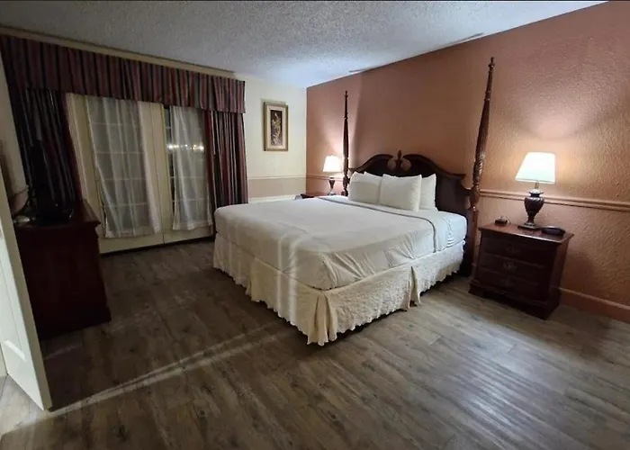 Royal Suites Baton Rouge Near Lsu And Airport