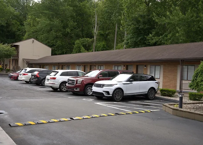 Carrier Motor Lodge