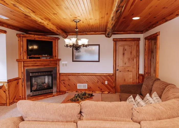Sojourner'S Lodge & Log Cabin Suites