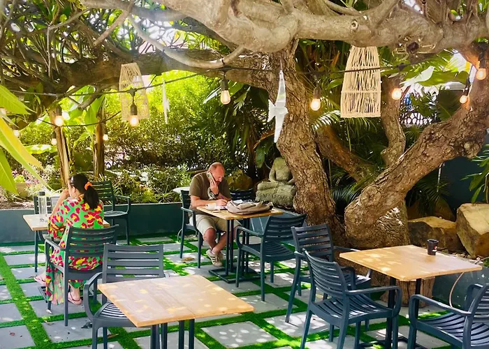 Moy Guesthouse & Backpackers