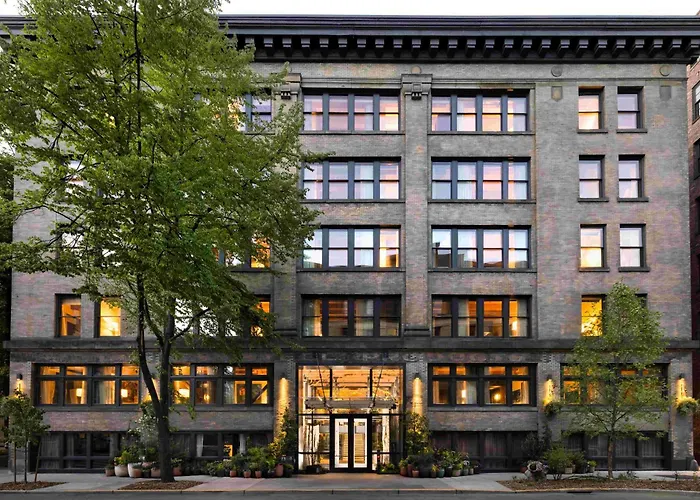 Populus Seattle