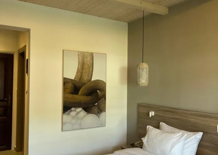 Paradise Hotel