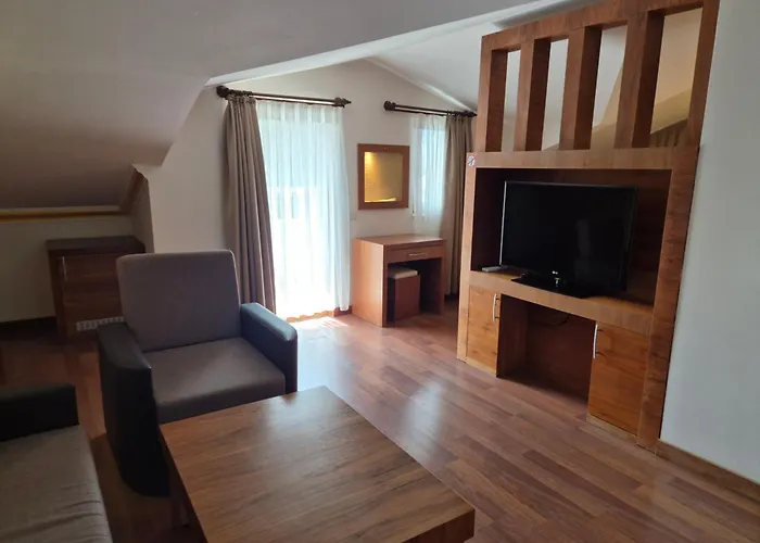 Dinara Apart Hotel