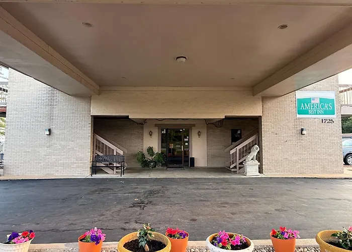 America'S Best Inn & Suites Eureka