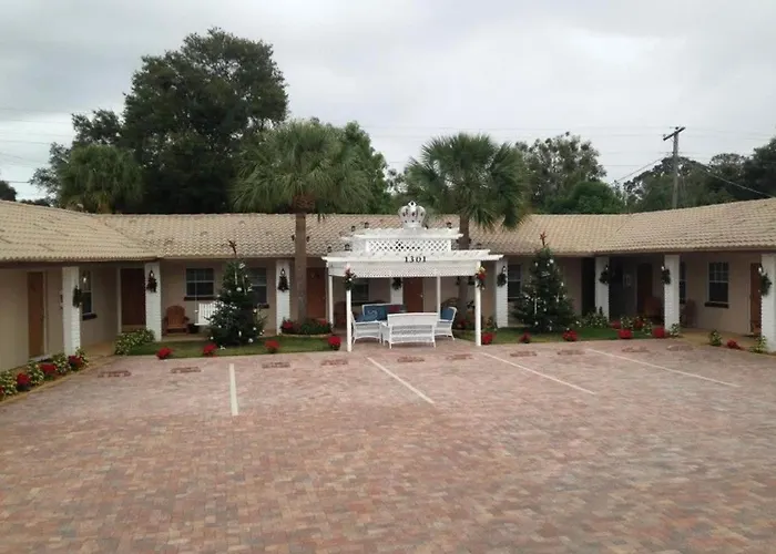 Twin Palms Motel
