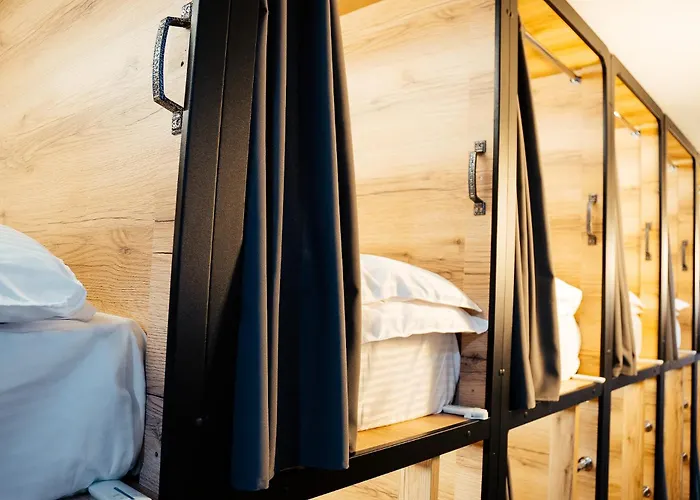Хостел 1377