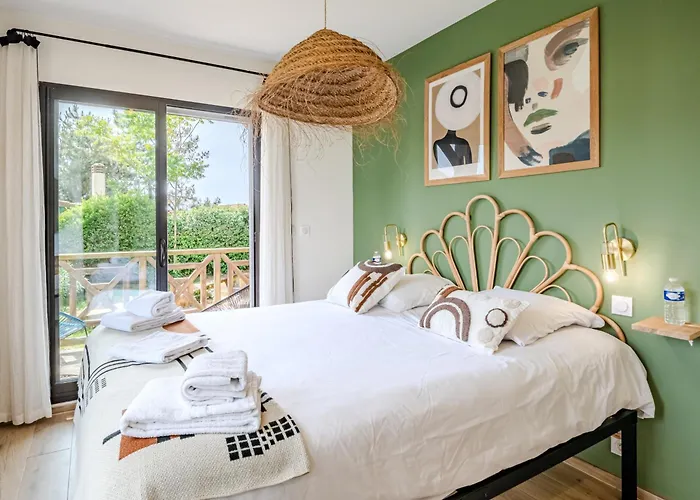 Single Fin Hotel & Lodge