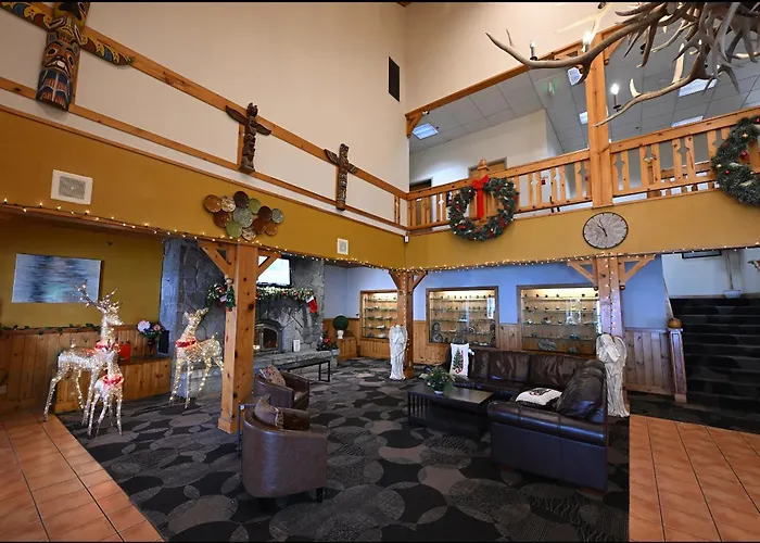 The Summit Inn