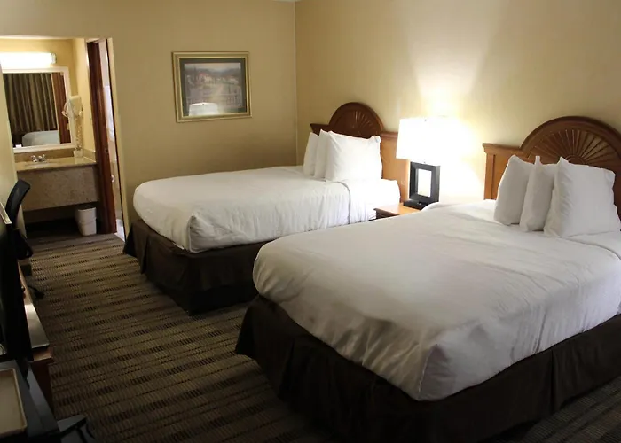 Rodeway Inn Lynchburg Near University