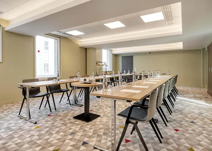 B&B HOTEL Lille Lillenium Eurasanté