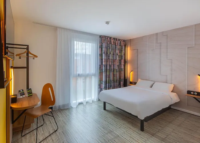 B&B HOTEL Orléans Saran