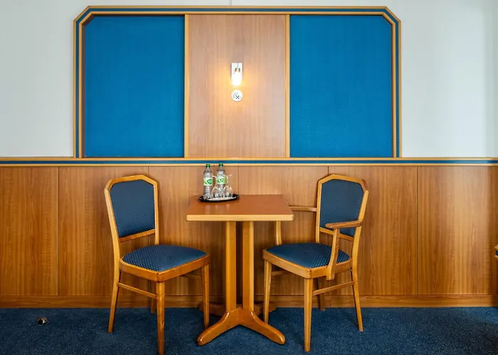 Hotel Und Rasthof Avus