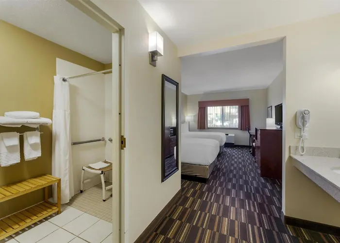 Best Western Falcon Plaza - Bowling Green