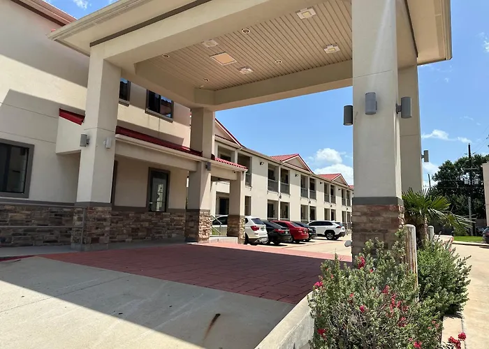 Scottish Inn And Suites