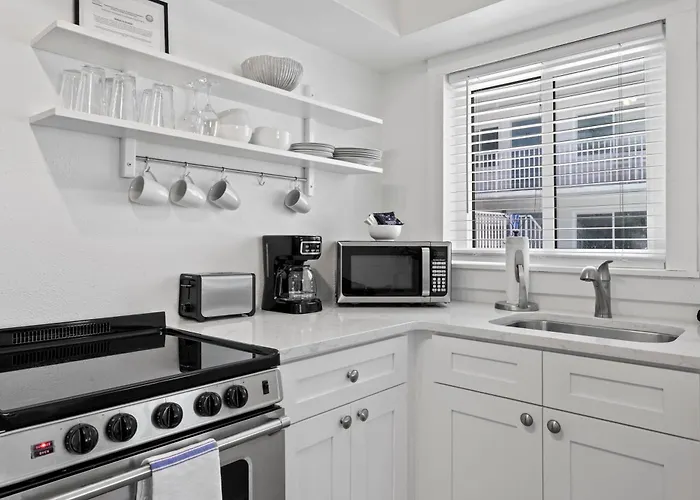 The Molloy - A Boutique Beach Resort St. Pete Beach