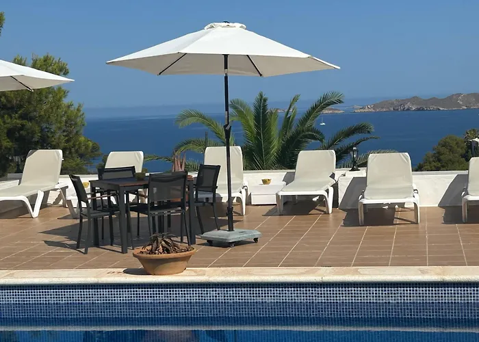 Hostal Cala Moli Cala Tarida 