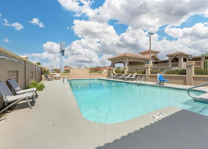 Best Western El Rancho Palacio