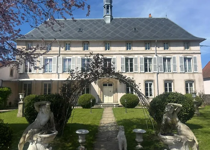 Le Château de Failloux, Chambres d hôtes,Piscine intérieure