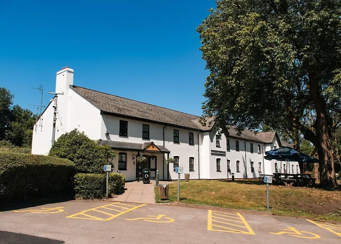 Coach & Horses Hotel