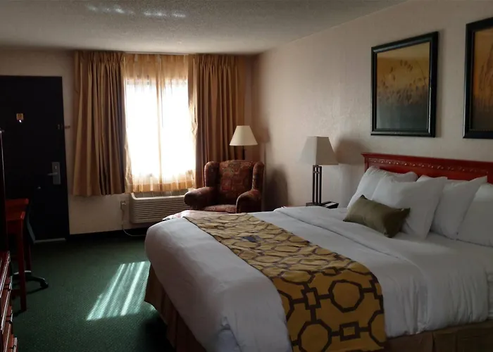 Baymont By Wyndham Oacoma Hotel