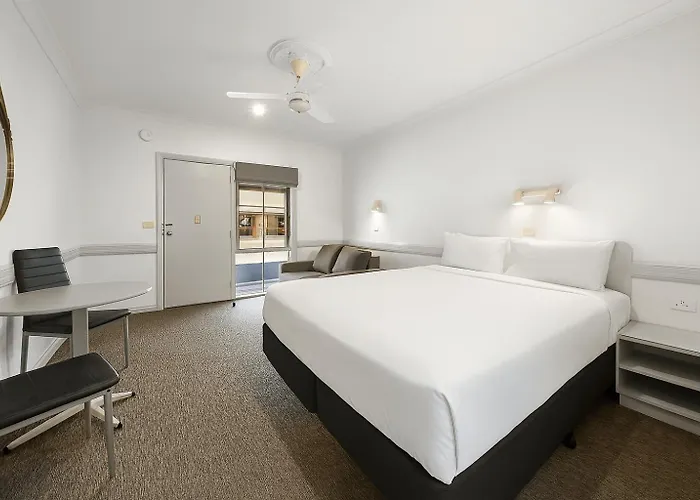 Centre Town Motel