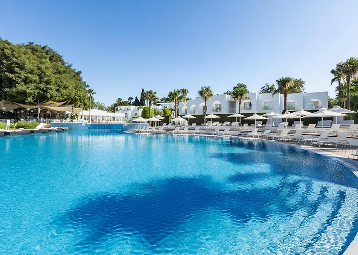 So White Beach Resort
