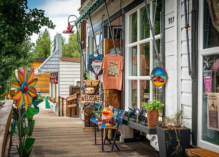 Spirit Lake Lodge