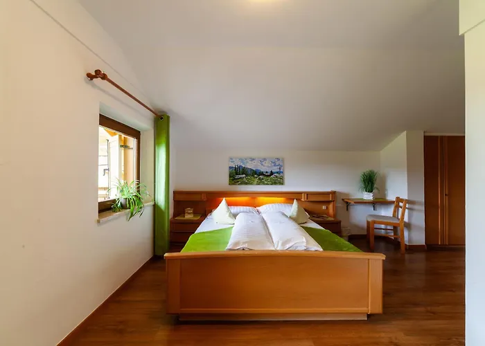 Almhotel Bergerhof Sarentino