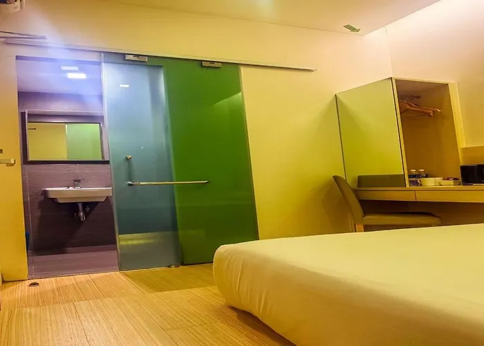 Minimalist Hotel
