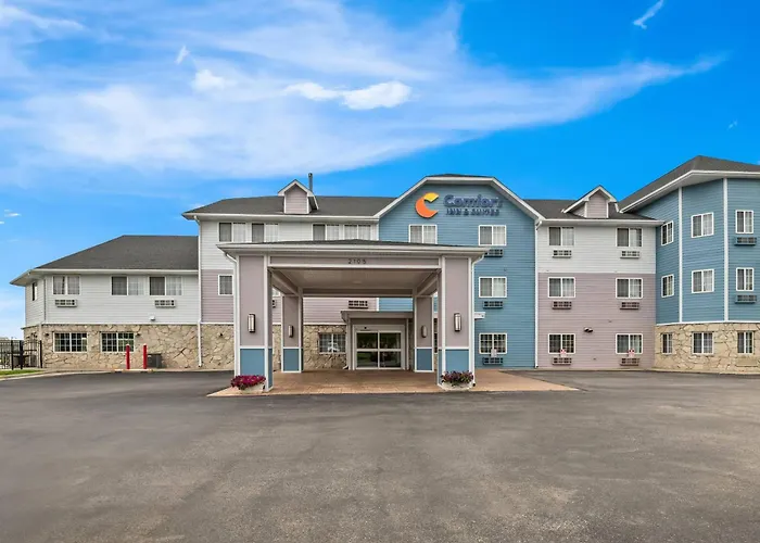 Comfort Inn & Suites - Omaha Offutt Afb
