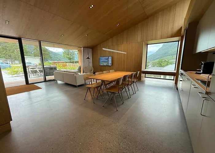 Kinsarvik Camping