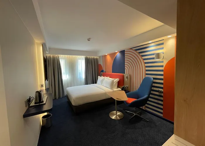 Holiday Inn Express&Suites Lisbon - Príncipe Real by IHG