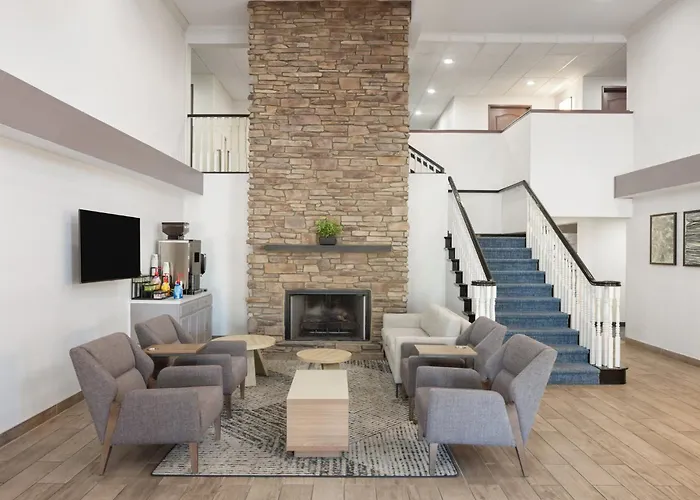Garner Hotel Phoenix Northwest - Surprise By Ihg