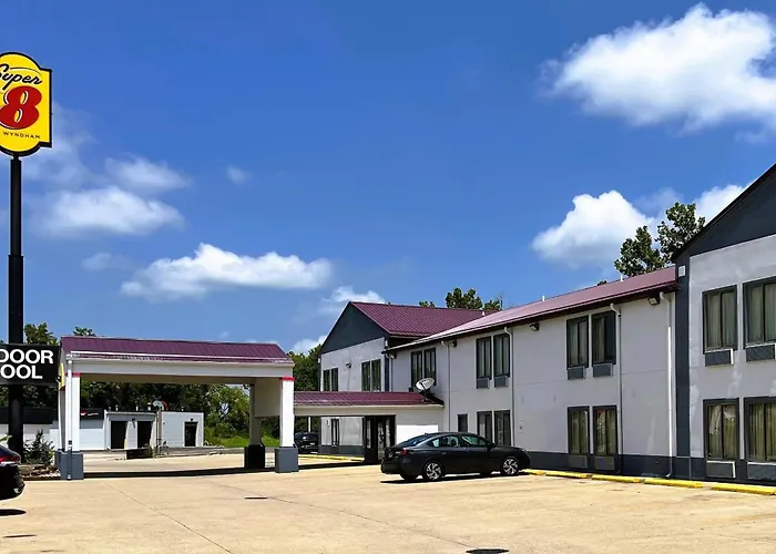 Super 8 By Wyndham Vincennes