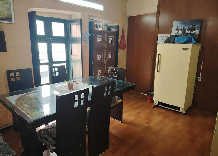 Hostal Latitud Ecuem