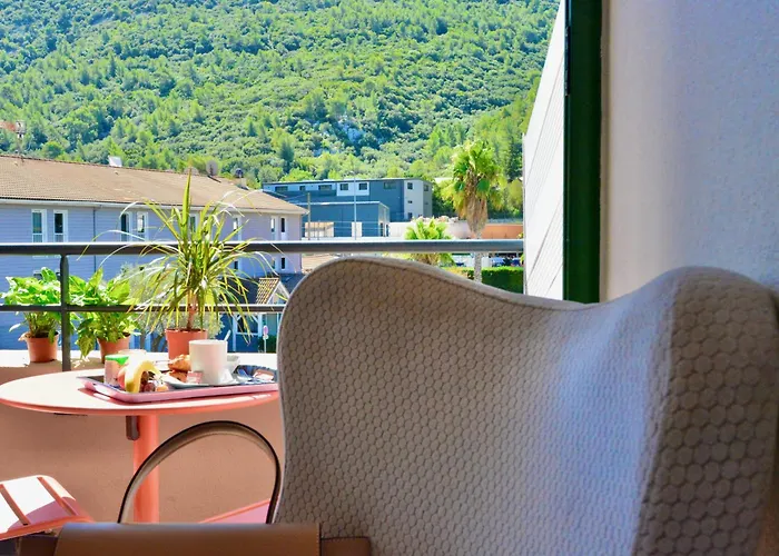 Sure Hotel By Best Western Gemenos En Provence