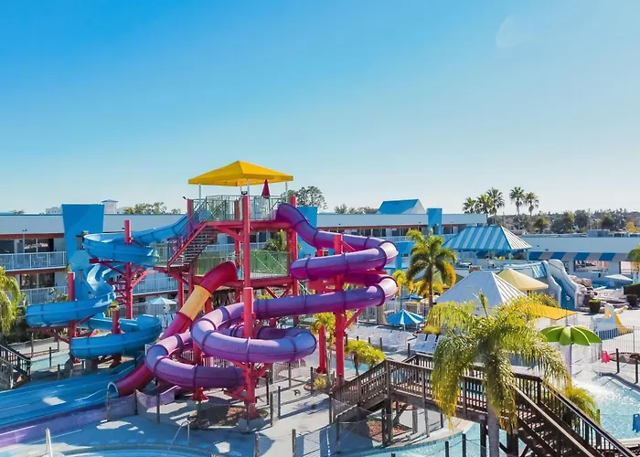 Hotel Ramada By Wyndham Flamingo Water Park Kissimmee