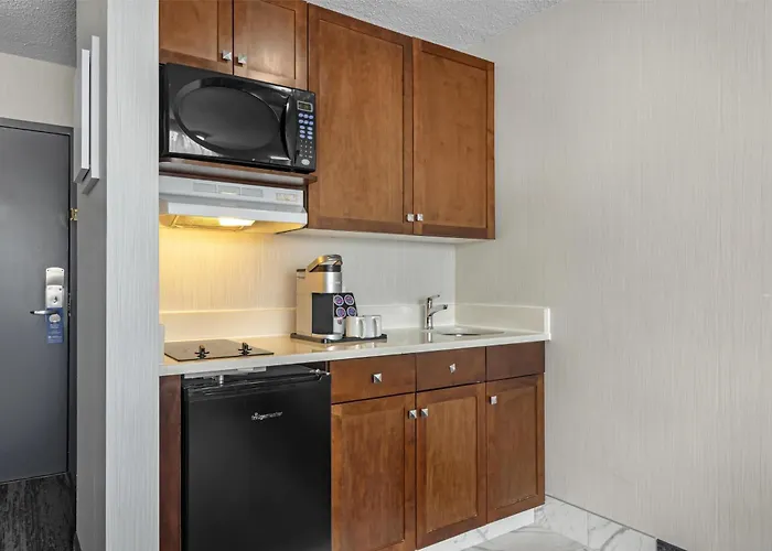 Best Western Plus Suites Downtown Calgary