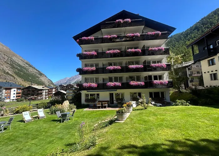 Hotel Adonis