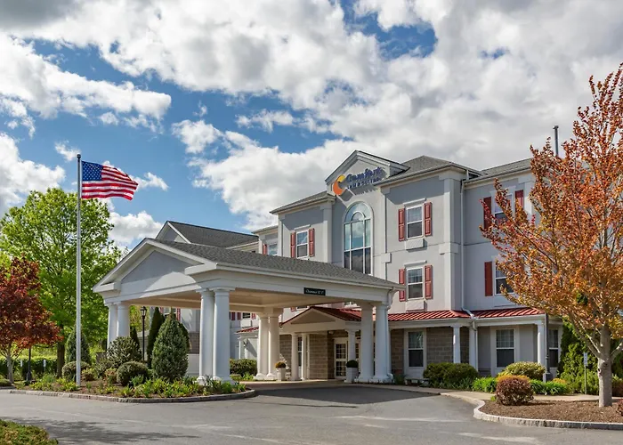 Comfort Inn & Suites Hadley - Amherst