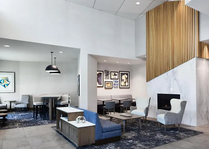 Hyatt Place Downtown / The Gateway