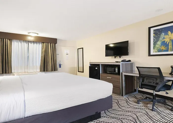 Surestay Plus Hotel By Best Western Sacramento North