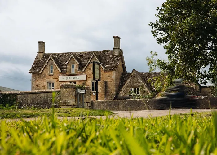 Eliot Arms